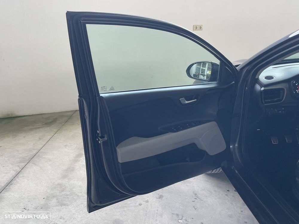 Kia Stonic 1.0 T-GDI 120 Vision - 19