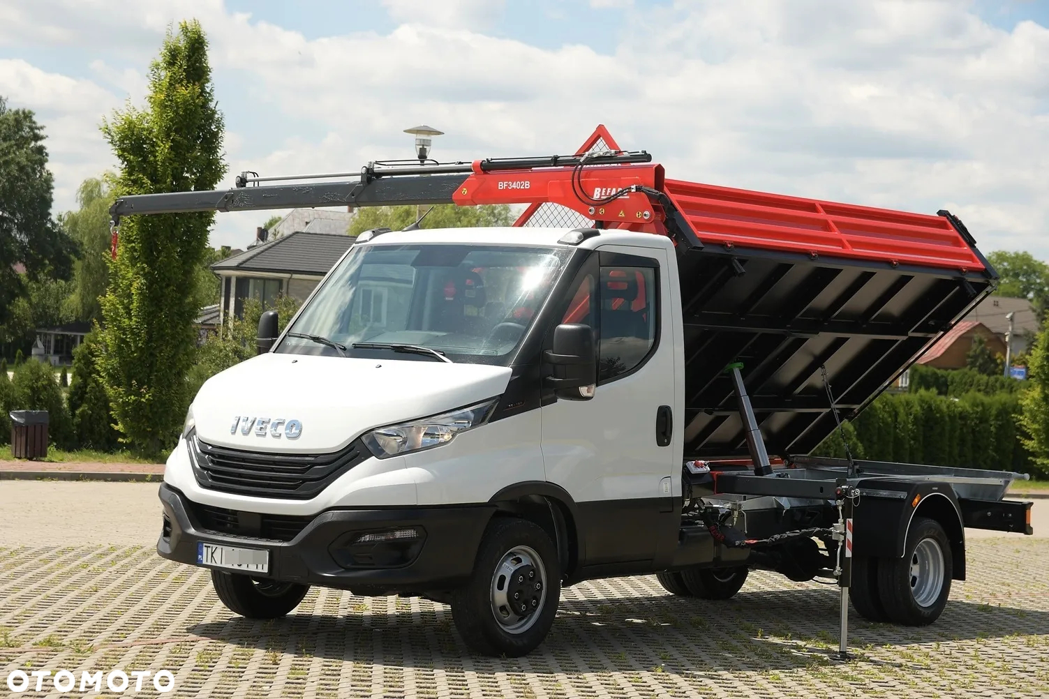 Iveco DAILY 35-180 3.0 HPI 180KM * HDS BEFARD * 2300 Udźwig * 60 tyś km! Wywrotka 3 str* Resor+Poduszka - 2