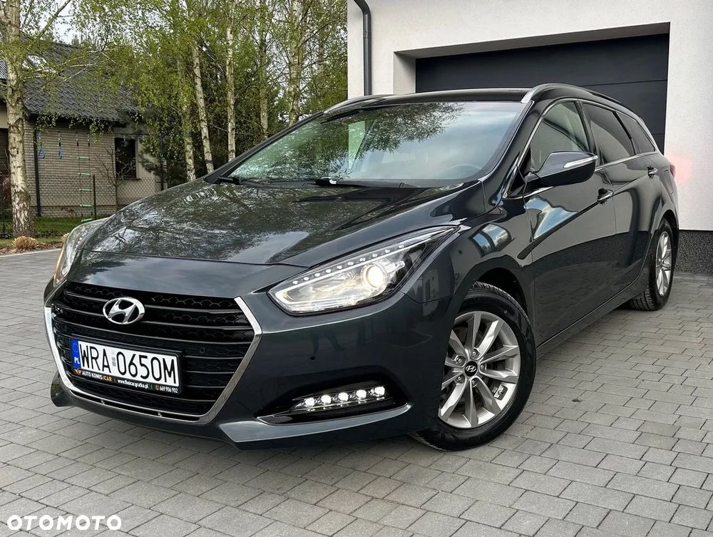 Hyundai i40 Kombi blue 1.6 Family+ - 1