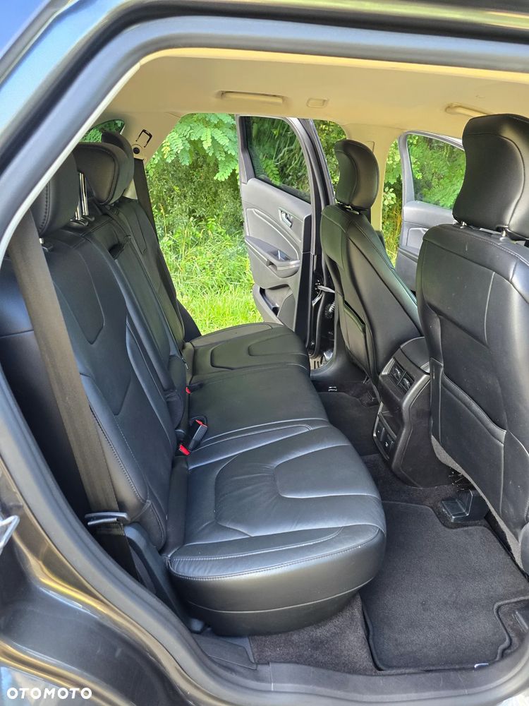 Ford Edge 2.0 TDCi Bi-Turbo 4x4 Titanium - 22
