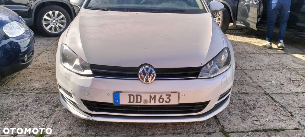 Volkswagen Golf 1.6 TDI DPF BlueMotion Technology DSG move - 2
