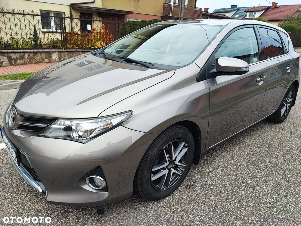 Toyota Auris - 12