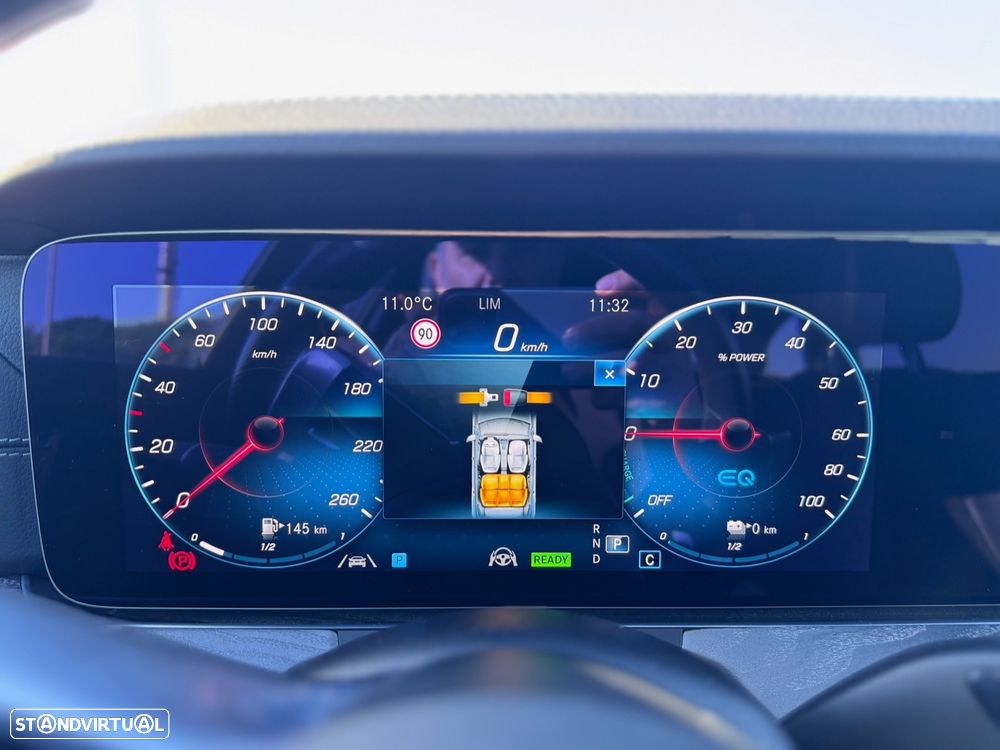 Mercedes-Benz E 300 de 9G-TRONIC AMG Line - 11