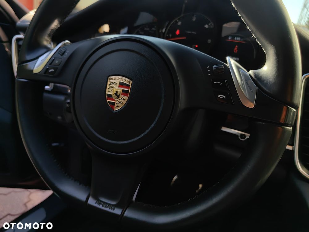 Porsche Panamera - 24