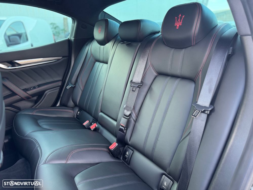 Maserati Ghibli 2.0 GT - 32