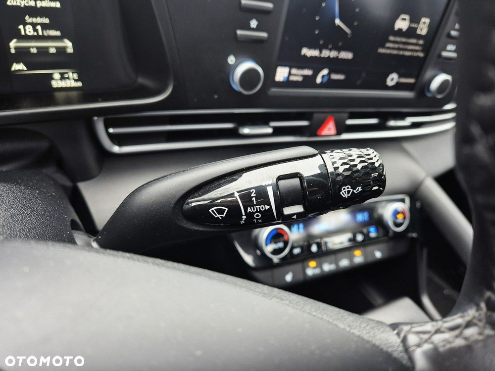 Hyundai Elantra - 21