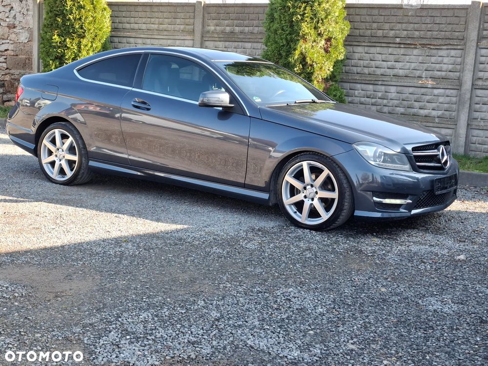 Mercedes-Benz Klasa C 250 CDI 7G-TRONIC Edition - 22