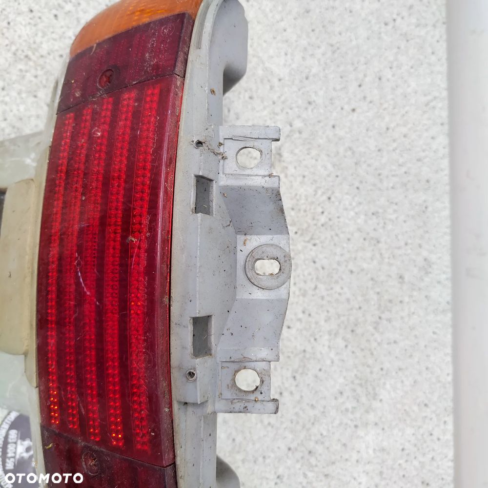 Lampa tył, tylna Piaggio Sfera 50 - 10