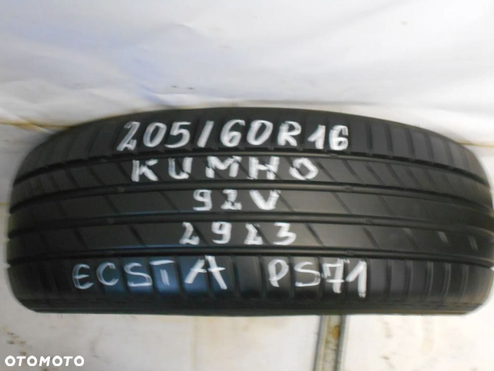 OPONA POJEDYNKA 205/60R16 KUMHO ECSTA PS71 DOT 2923 / 2722 7.7MM - 2