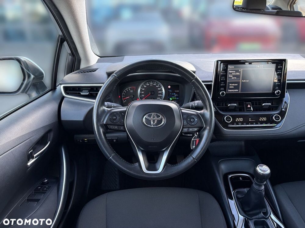Toyota Corolla - 12