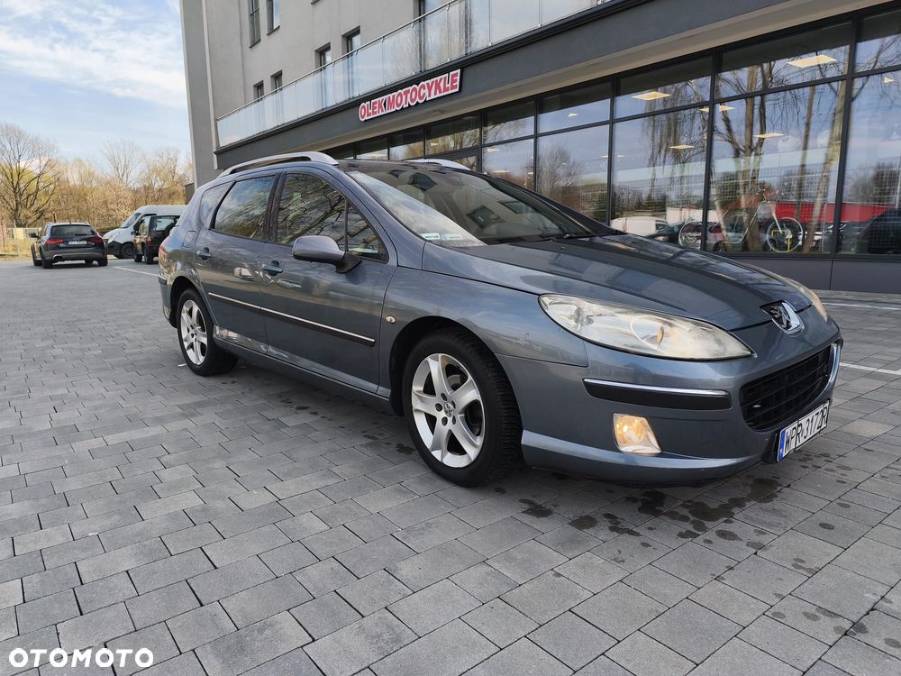 Peugeot 407 - 1