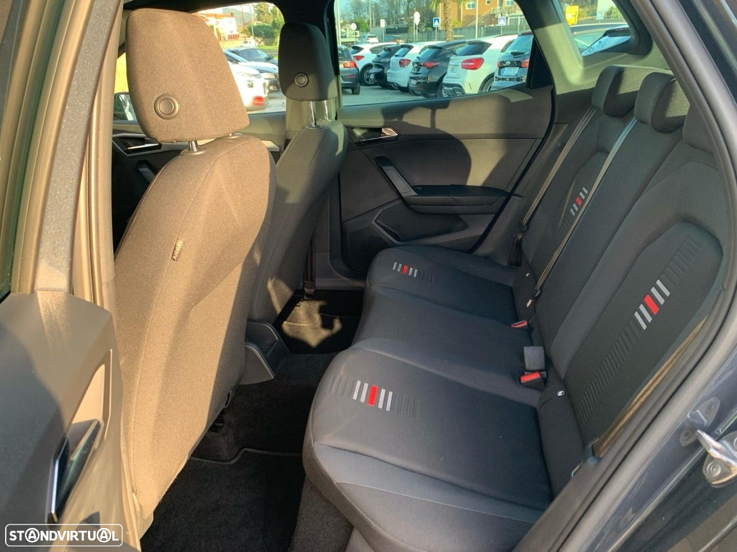 SEAT Arona 1.0 TSI FR - 32