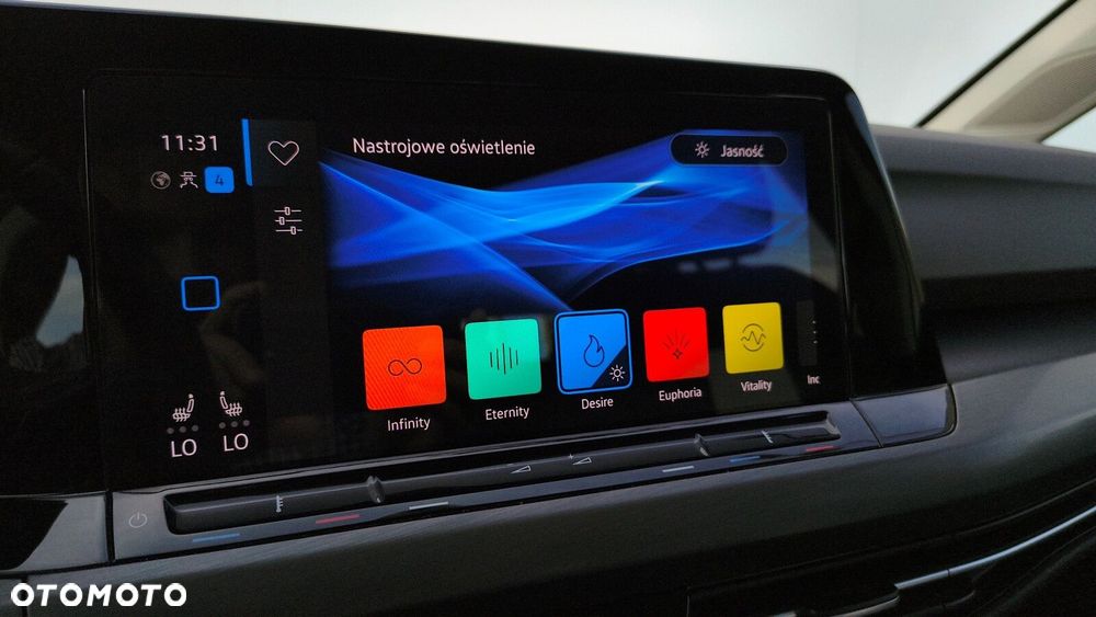 Volkswagen Golf - 25