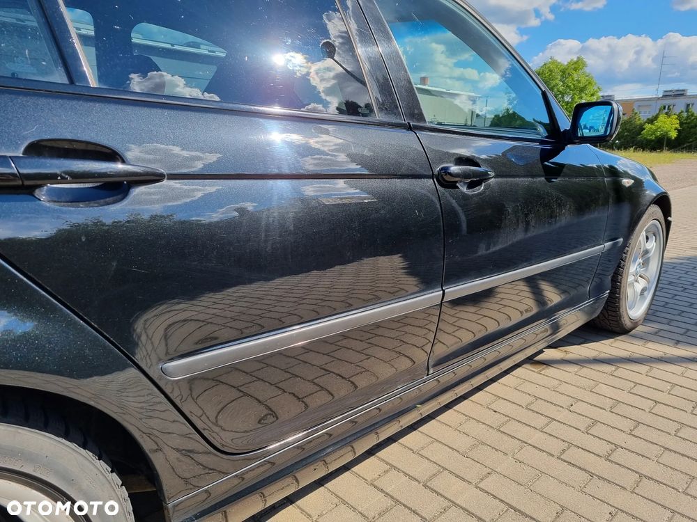 BMW Seria 3 330i - 29