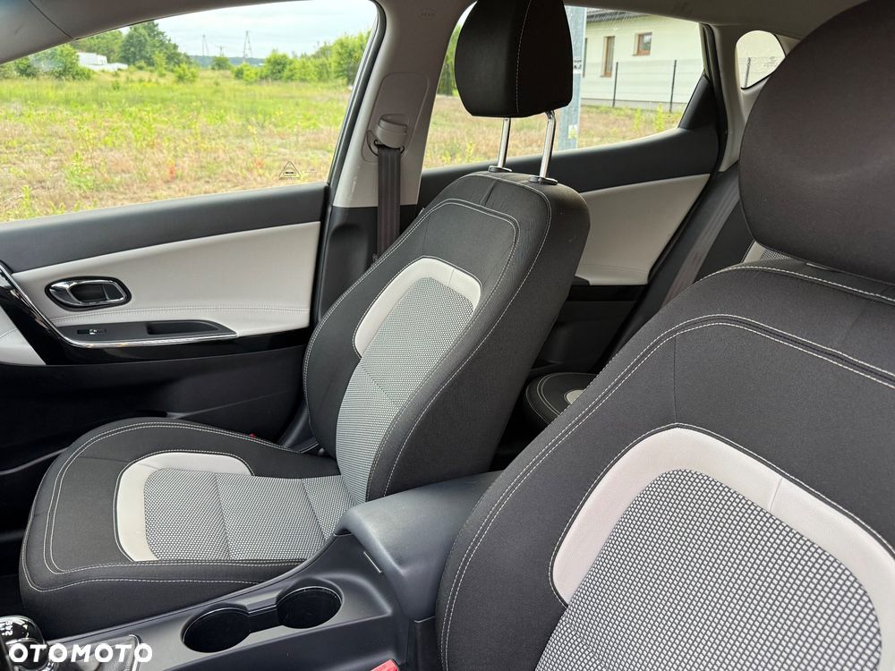 Kia Ceed 1.6 CRDi 136 ISG UEFA EURO 2016 - 20