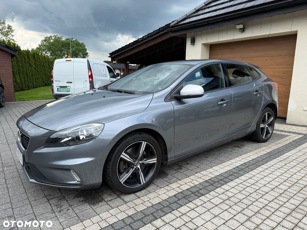 Volvo V40 D3 Geartronic RDesign - 20
