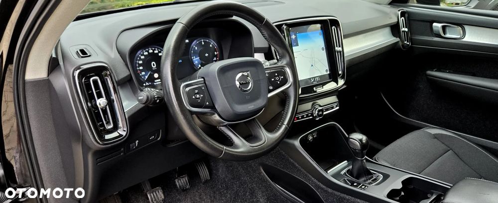 Volvo XC 40 D3 Momentum Pro - 21