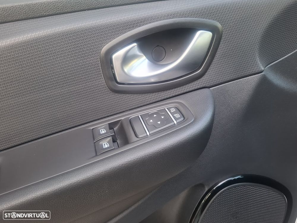 Renault Clio Sport Tourer 0.9 TCe Limited - 33