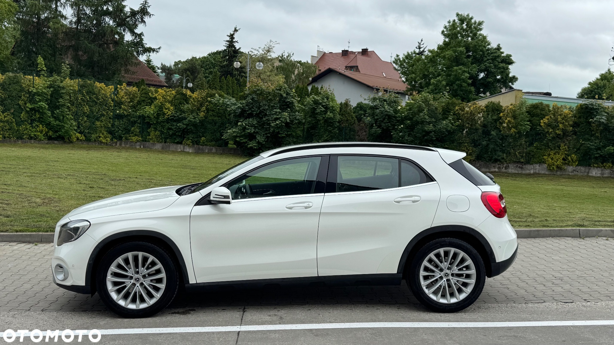 Mercedes-Benz GLA 200 d Style - 2