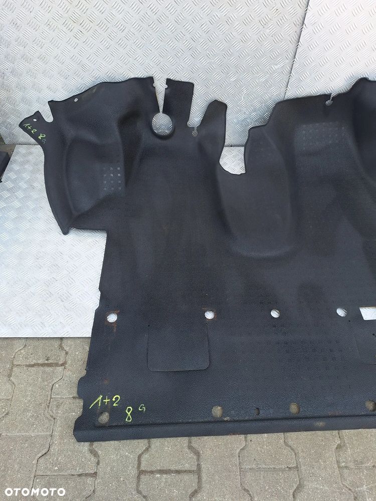 WYKŁADZINA PODŁOGA PRZÓD KABINY - VW TRANSPORTER T5 1+2 - 2