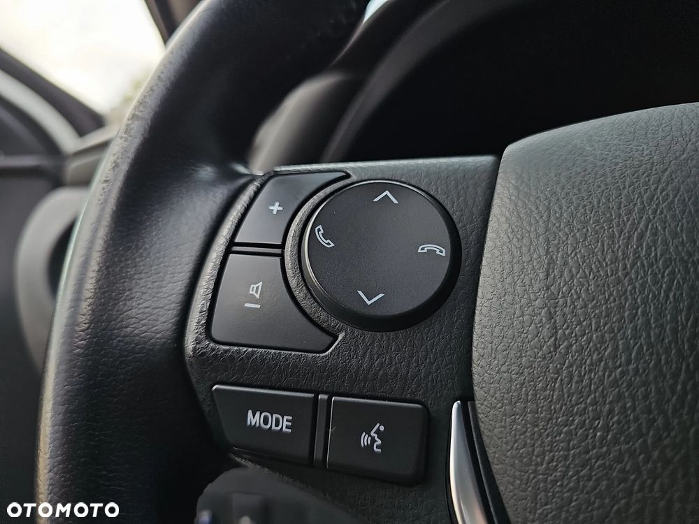 Toyota Corolla 1.6 Comfort - 17