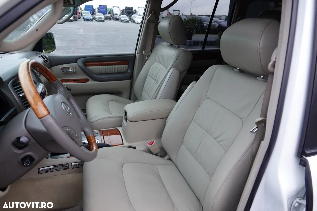 Lexus Seria LX - 13