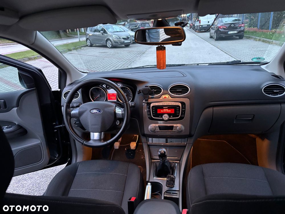 Ford Focus - 8