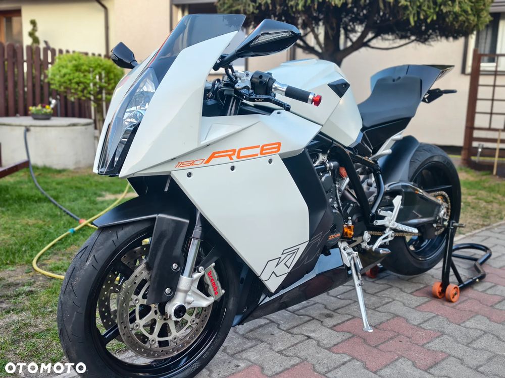 KTM RC 8 - 19