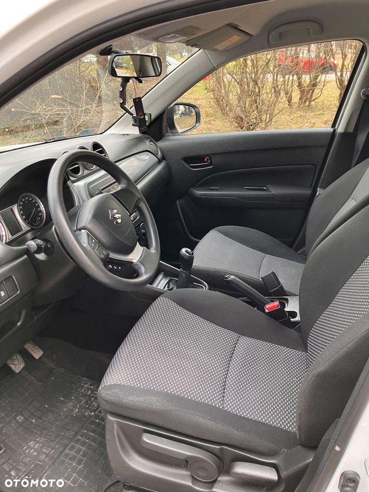 Suzuki Vitara 1.6 Comfort 2WD - 17