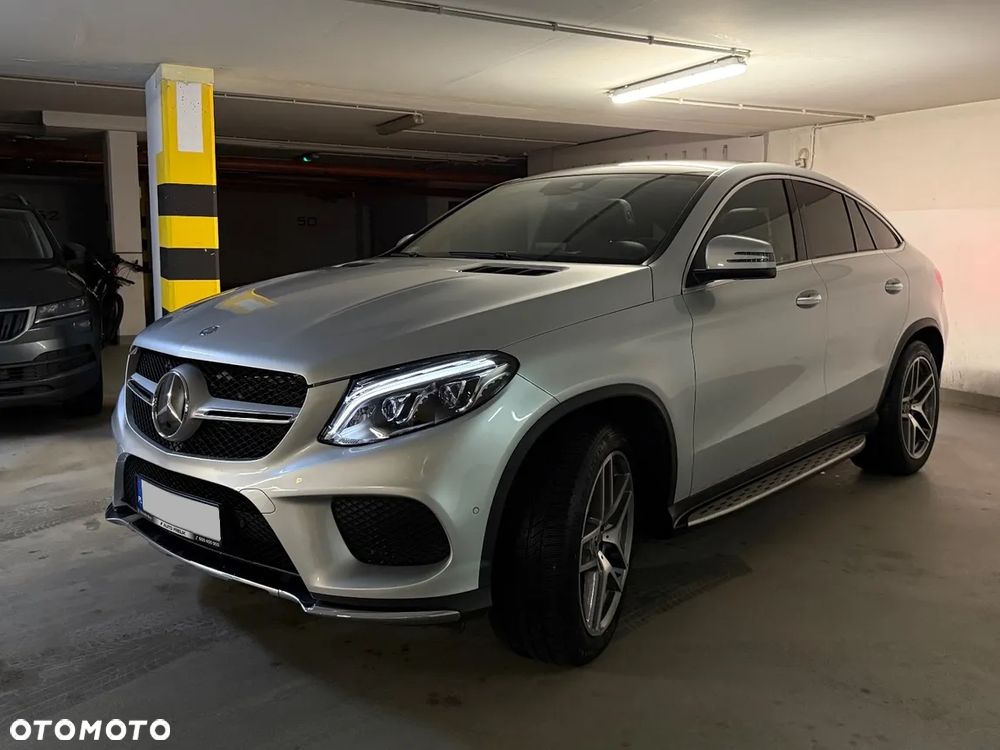 Mercedes-Benz GLE 350 d 4Matic 9G-TRONIC AMG Line - 21