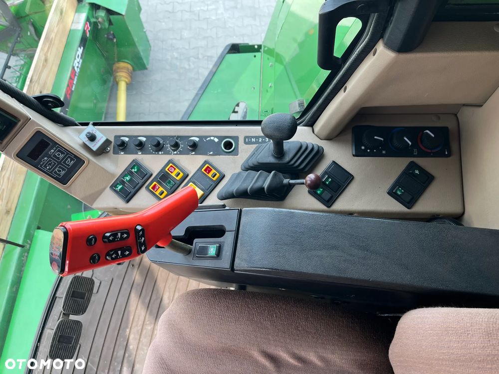 John Deere 2066 HillMaster - 15