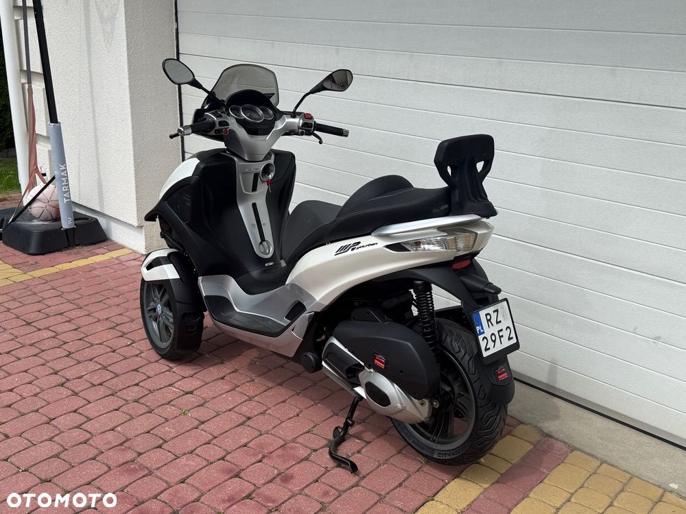 Piaggio MP-3 - 3