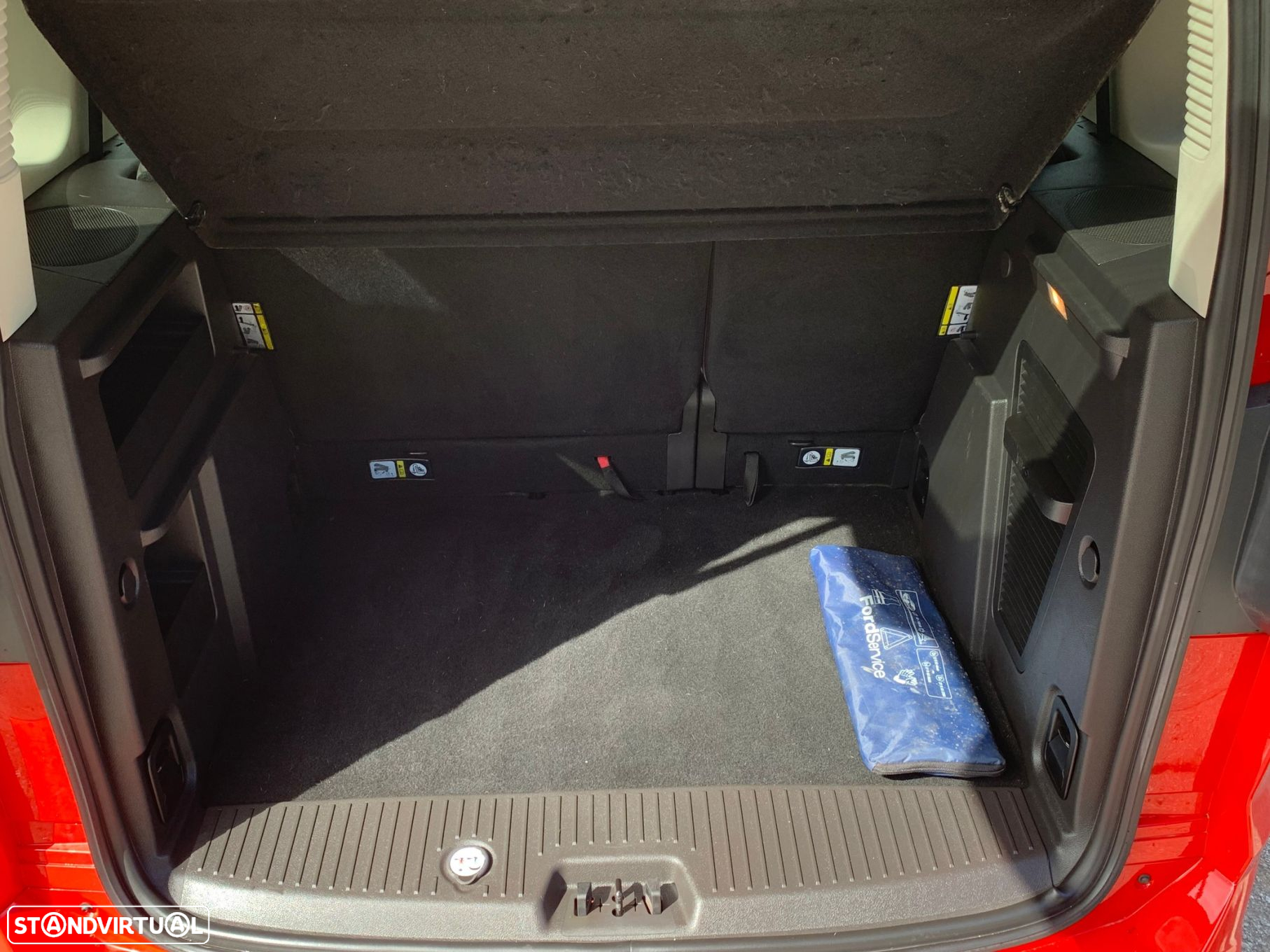 Ford Tourneo Connect 1.0i EcoBoost Titanium - 49