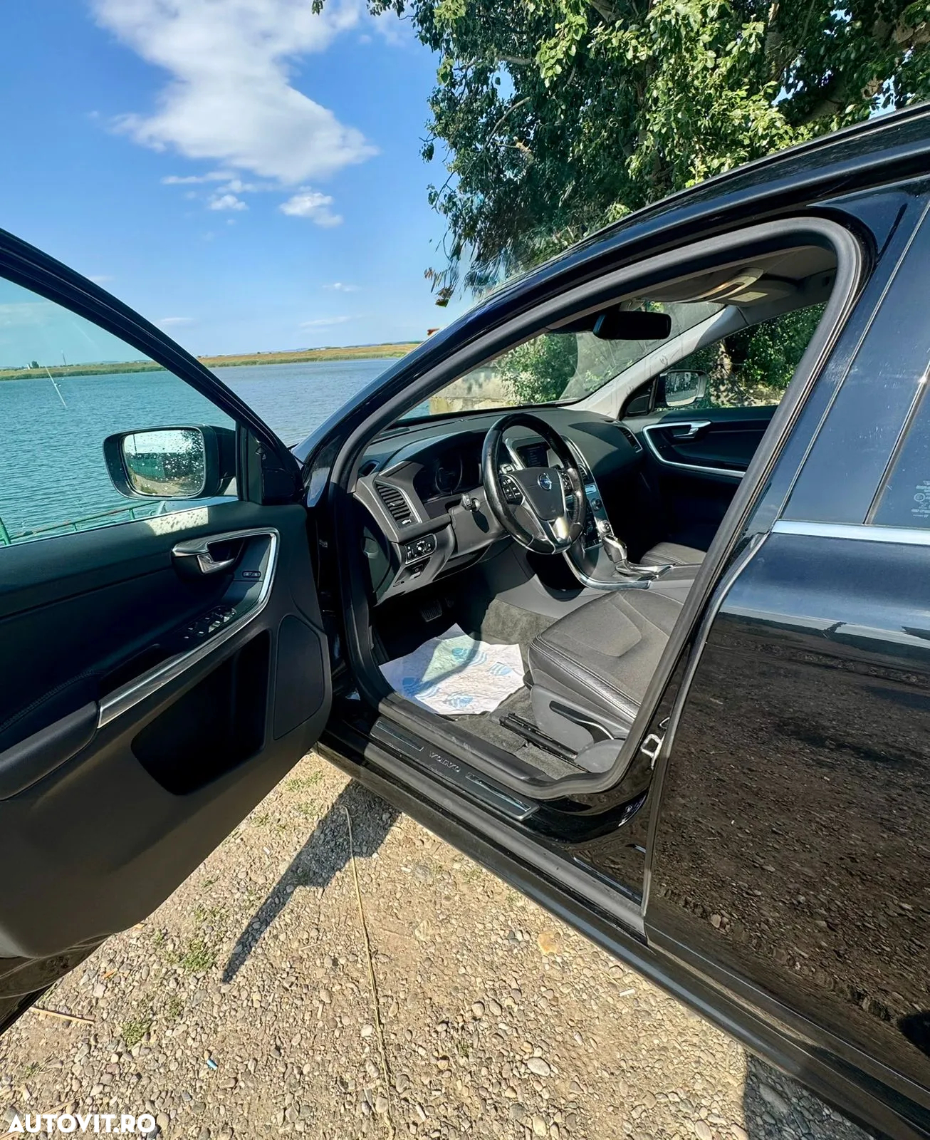Volvo XC 60 D4AWD Kinetic - 5
