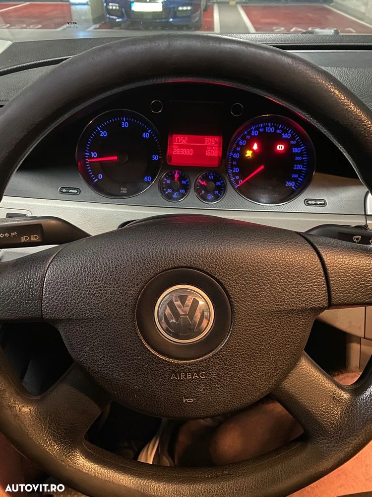 Volkswagen Passat - 25