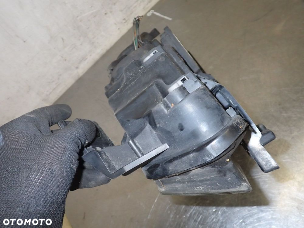 LAMPA PRAWA PRZEDNIA XENON RENAULT LAGUNA II 1.9 8200354743 - 13