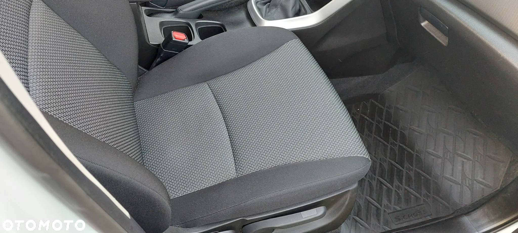 Suzuki SX4 S-Cross 1.6 Comfort - 19