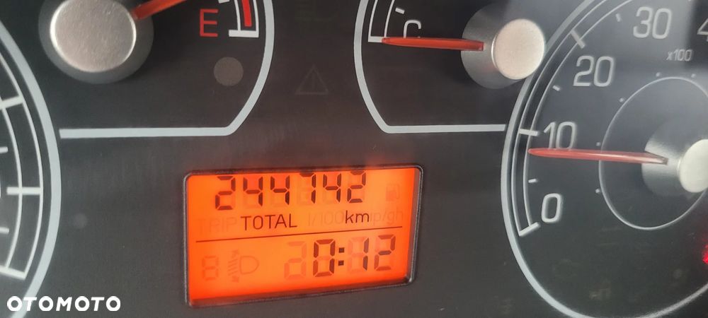 Fiat Grande Punto - 29
