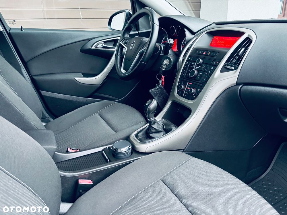 Opel Astra - 16