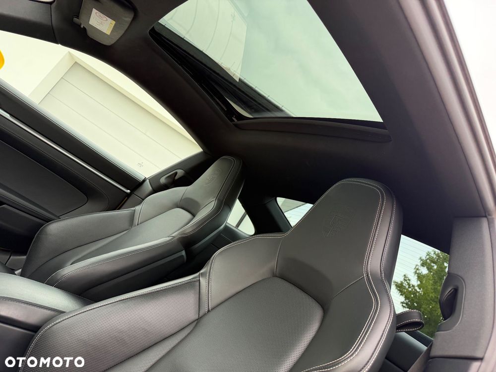 Porsche 911 Carrera S - 12