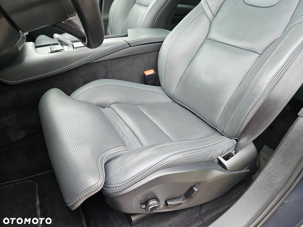 Volvo XC 90 B5 D AWD Inscription - 33