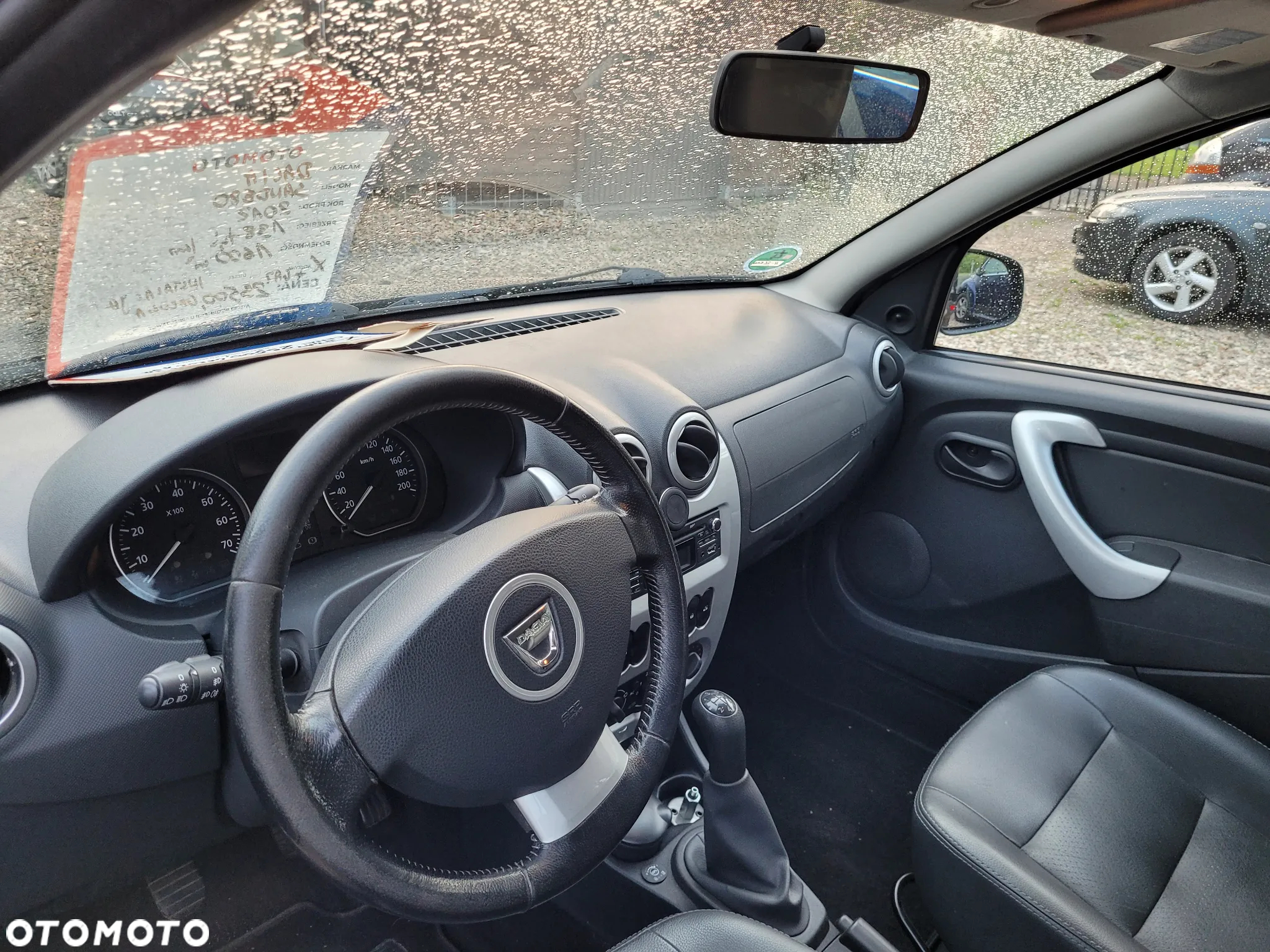 Dacia Sandero Stepway 1.6 - 9