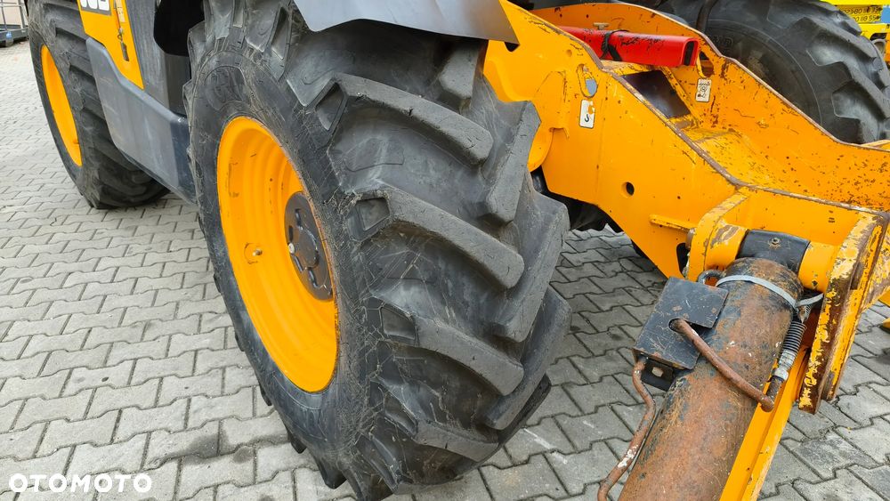 JCB 533 - 105 - 26