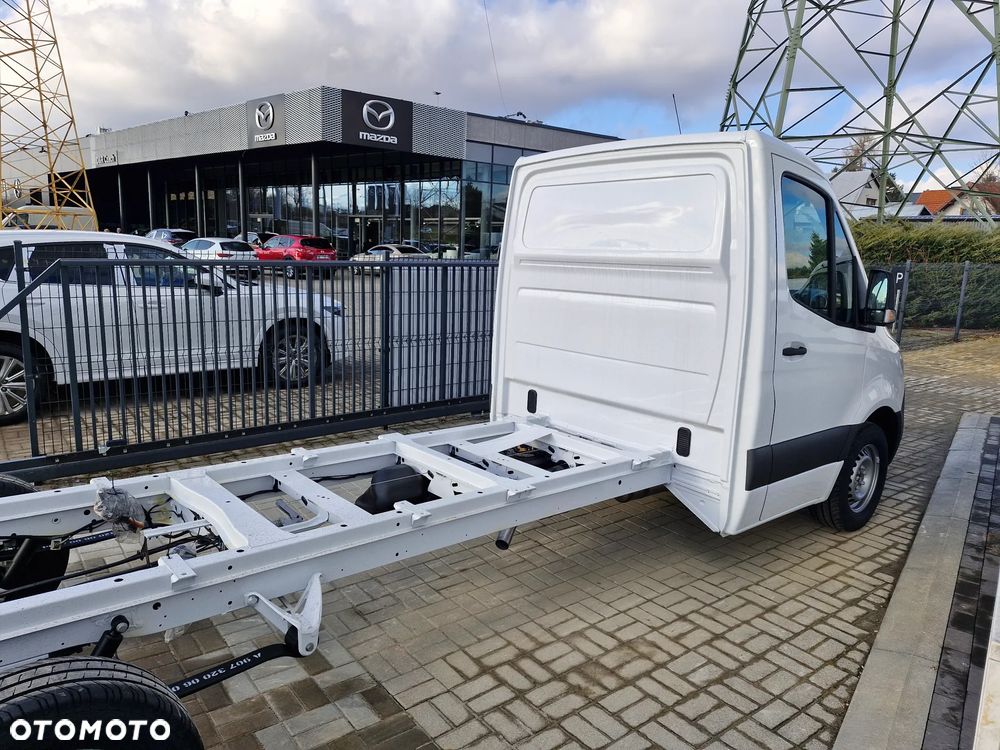 Mercedes-Benz Sprinter - 6