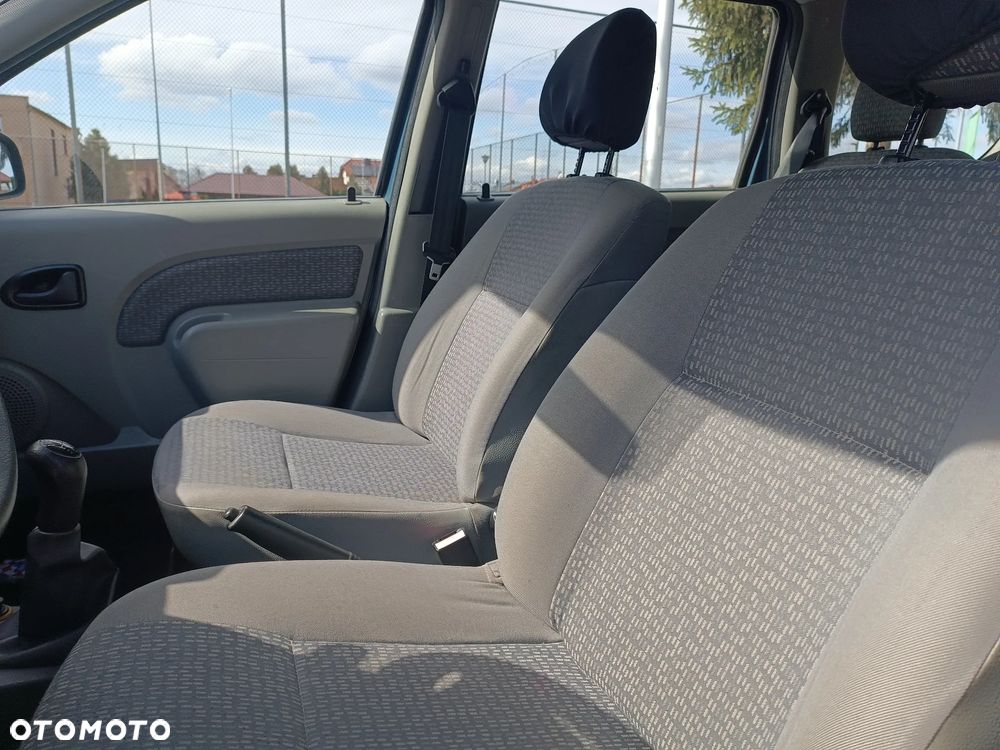 Dacia Logan 1.6 Ambiance - 16