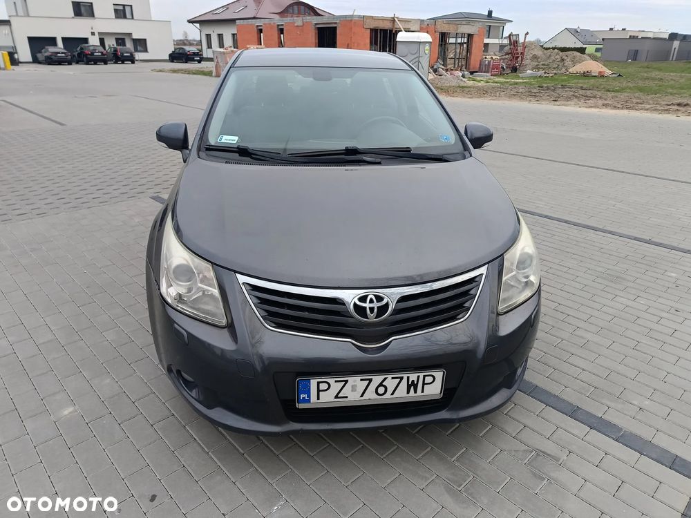 Toyota Avensis - 3