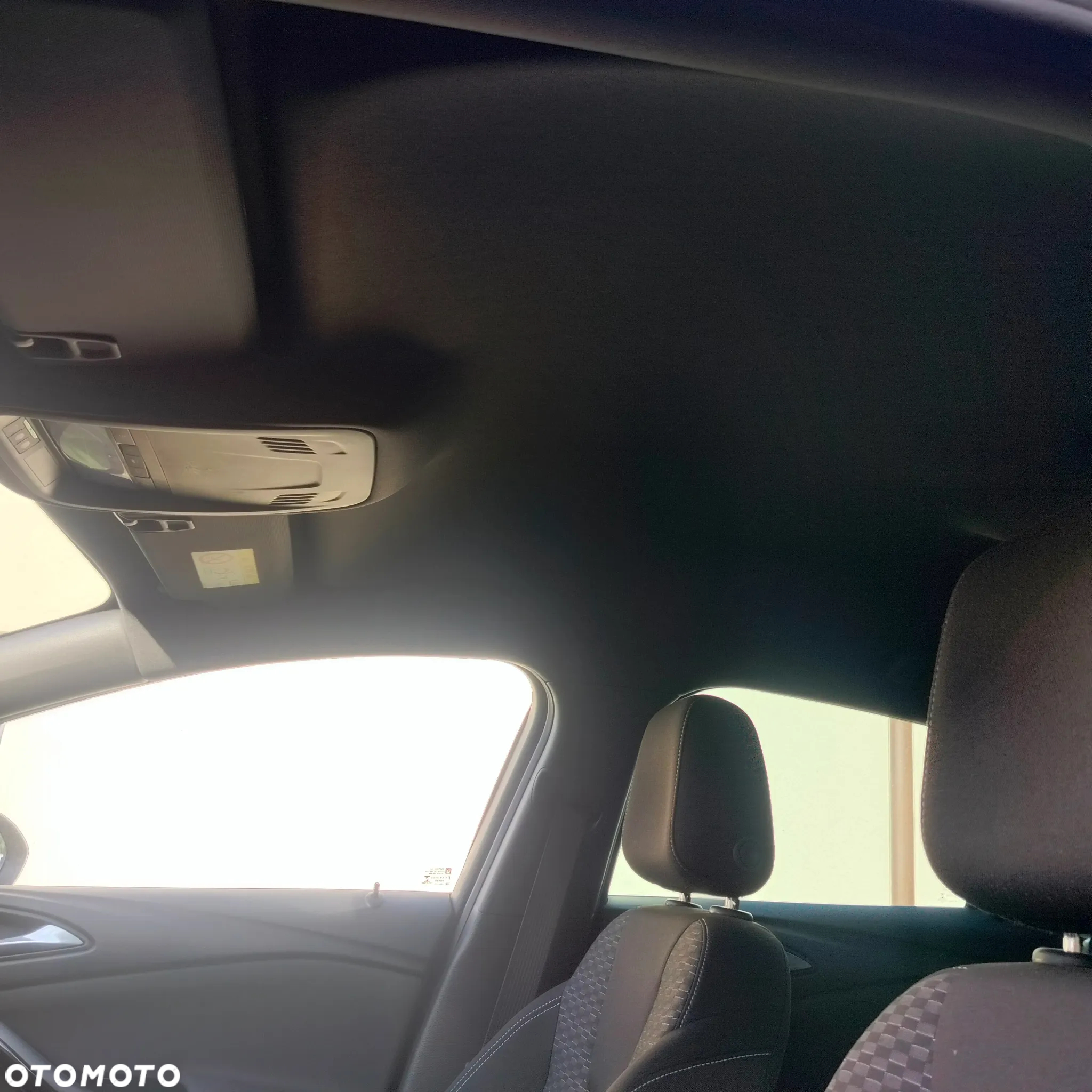 Opel Astra V 1.6 T Dynamic S&S - 20