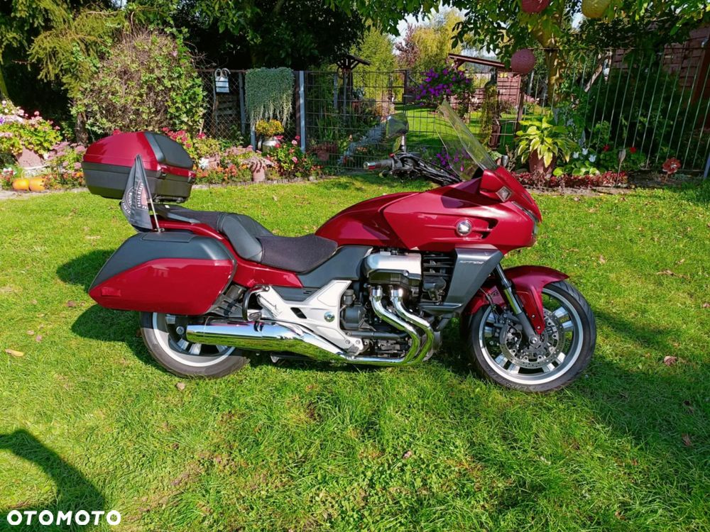 Honda CTX - 1
