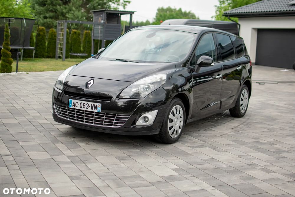 Renault Grand Scenic - 30