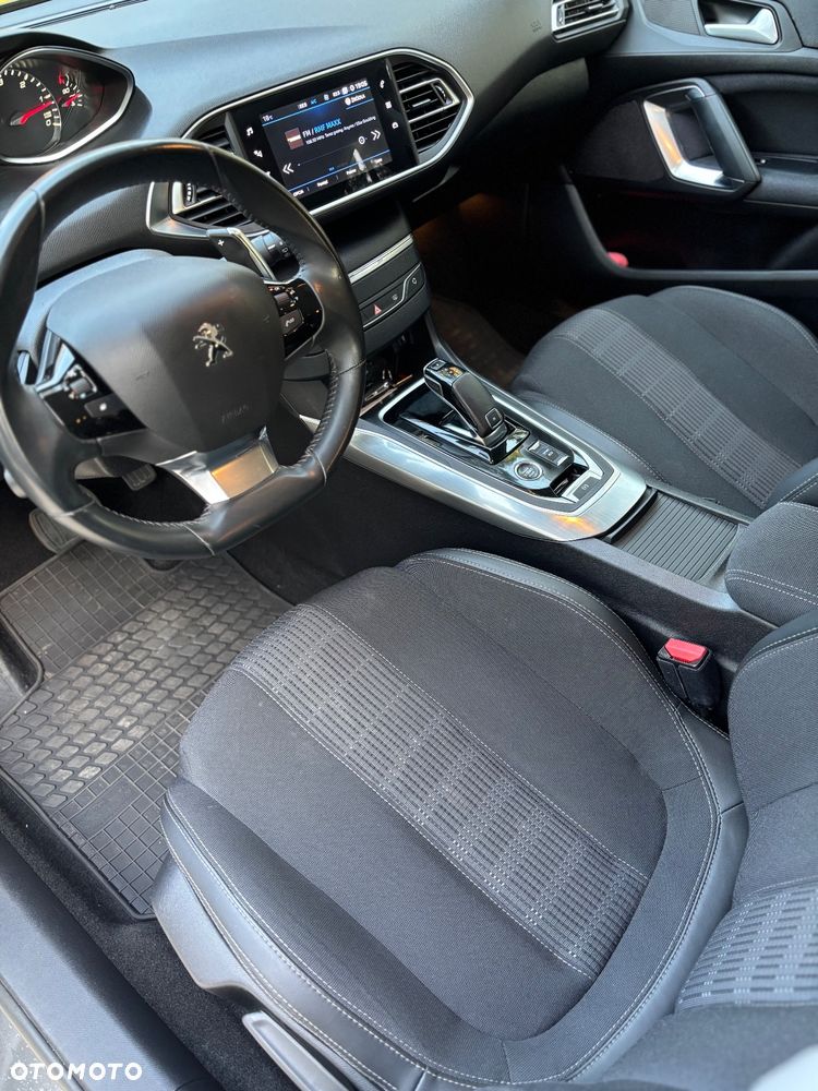 Peugeot 308 1.5 BlueHDi Allure Pack S&S EAT8 - 15